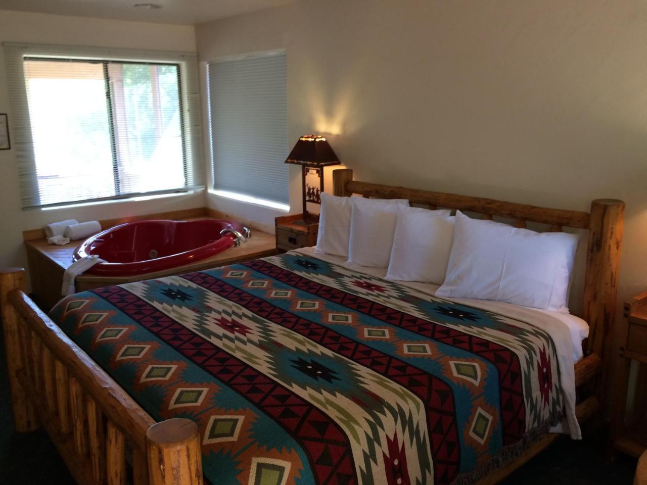 Creekside Preserve Lodge & Cabins Cordes Lakes Exteriör bild
